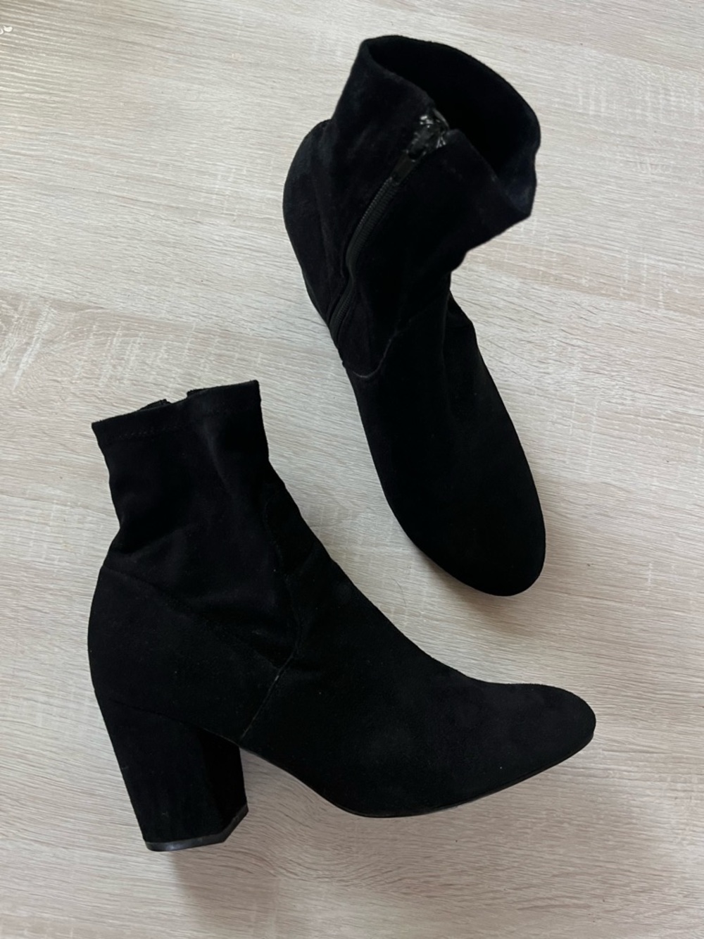 Steve Madden Shailene old money Black Suede Block Heel Ankle Boots 10M